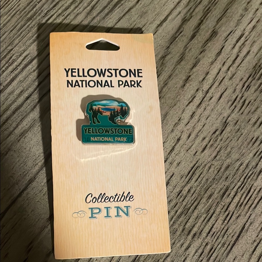Yellowstone National Park Collectible Pin